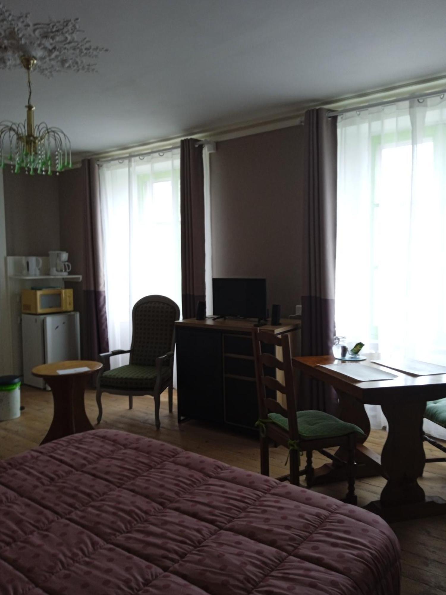 Chambres D'Hotes Les Clematites En Cotentin Saint-Floxel Bagian luar foto